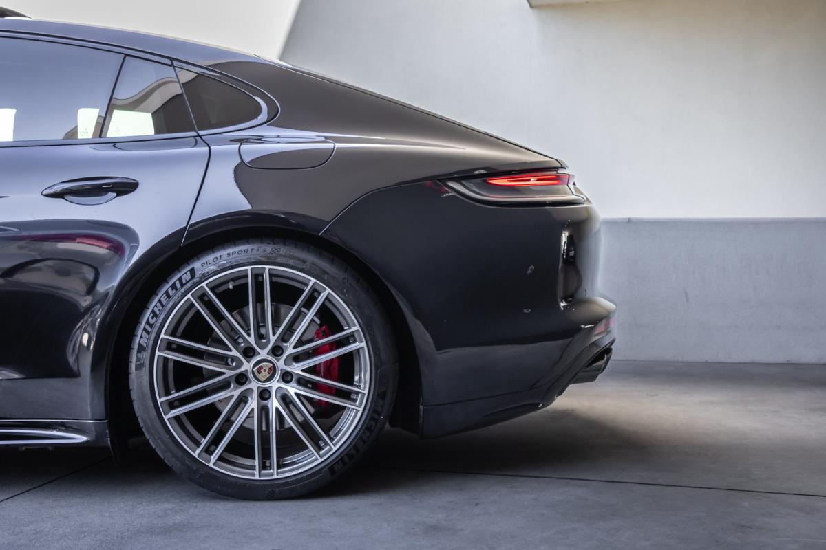 porsche-panamera-2021-hibrido-a-gasolina-2894cc