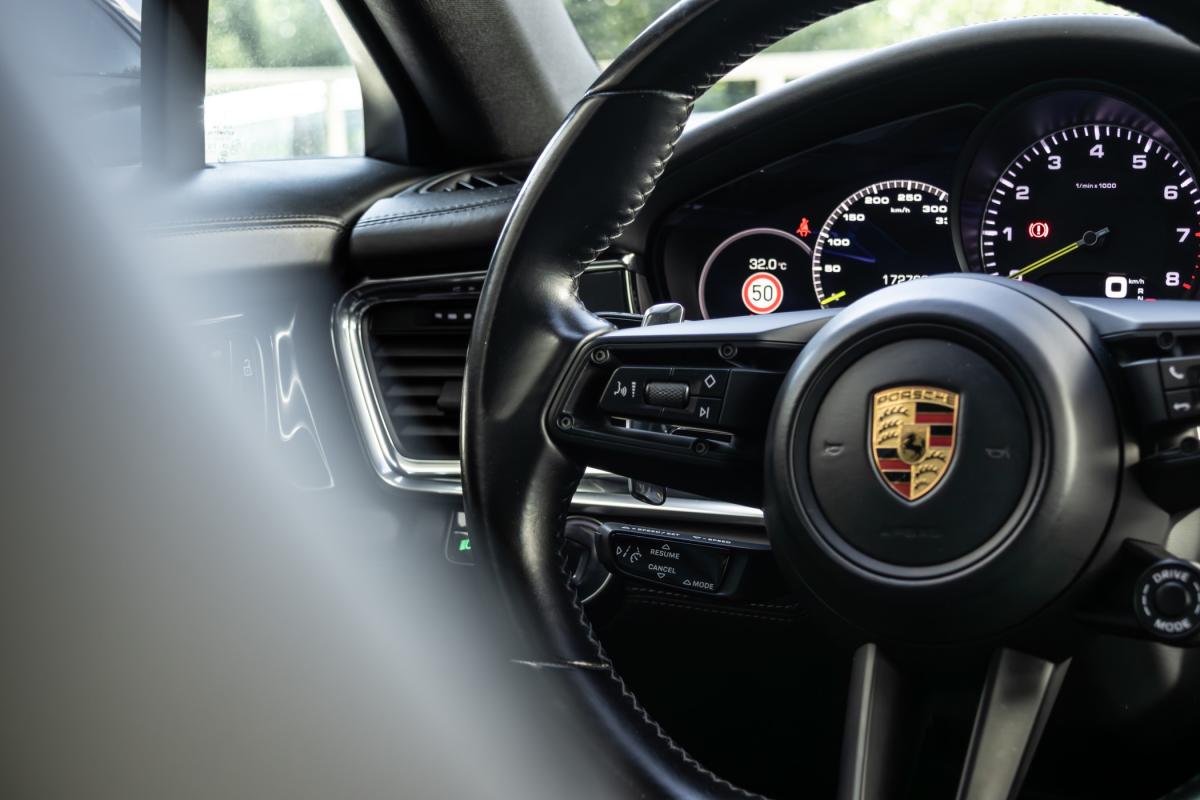 porsche-panamera-2021-hibrido-a-gasolina-2894cc