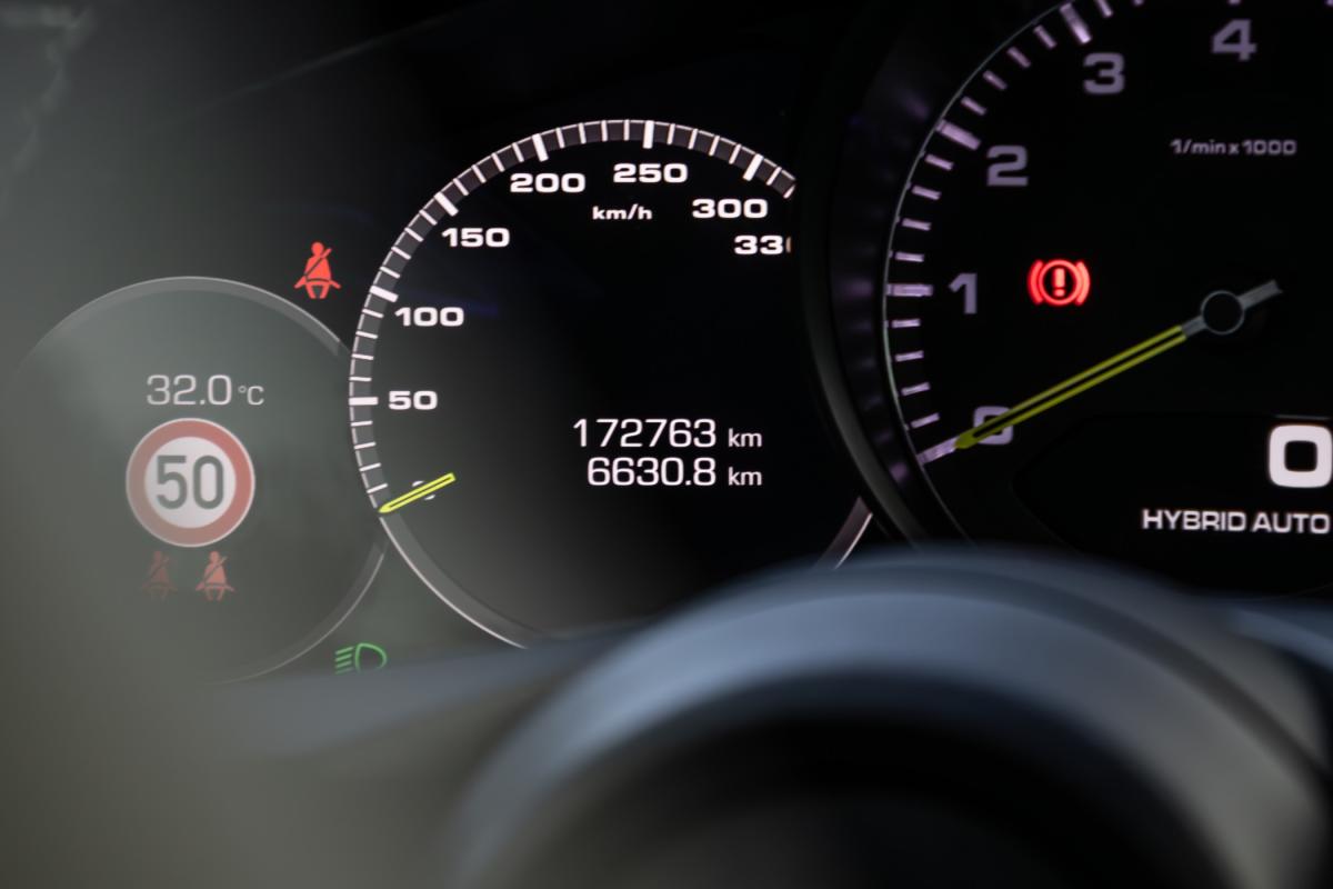 porsche-panamera-2021-hibrido-a-gasolina-2894cc