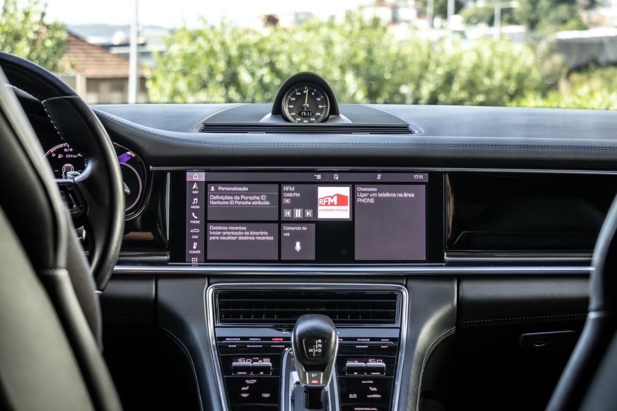 porsche-panamera-2021-hibrido-a-gasolina-2894cc