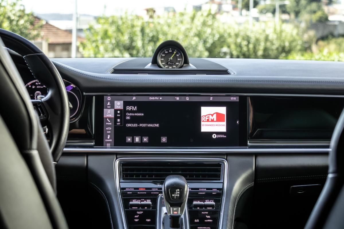 porsche-panamera-2021-hibrido-a-gasolina-2894cc