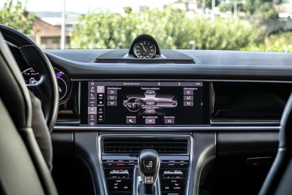 porsche-panamera-2021-hibrido-a-gasolina-2894cc