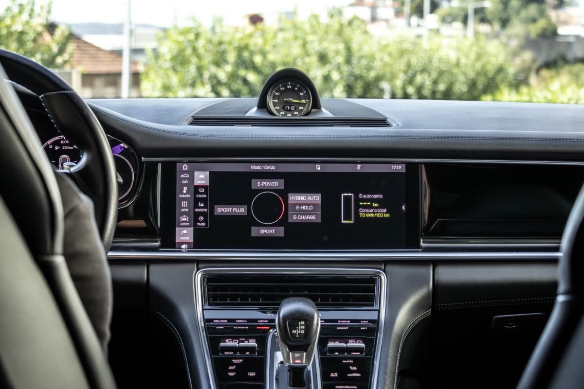 porsche-panamera-2021-hibrido-a-gasolina-2894cc