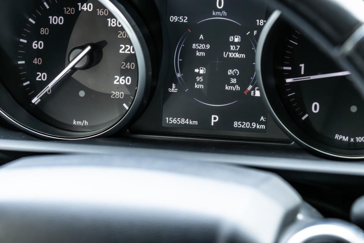 land-rover-range-rover-sport-2017-diesel-1999cc