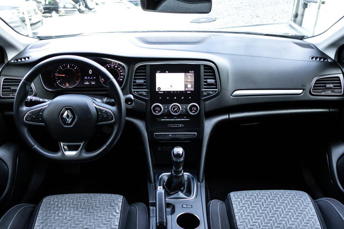renault-megane-sport-tourer-2021-diesel-1461cc