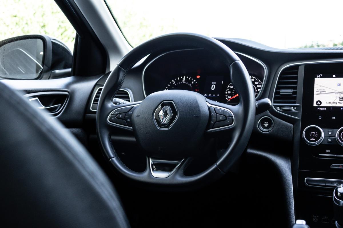 renault-megane-sport-tourer-2021-diesel-1461cc