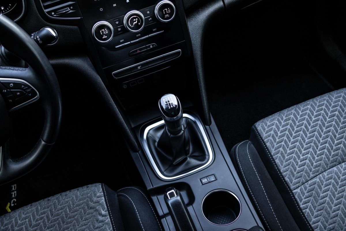 renault-megane-sport-tourer-2021-diesel-1461cc
