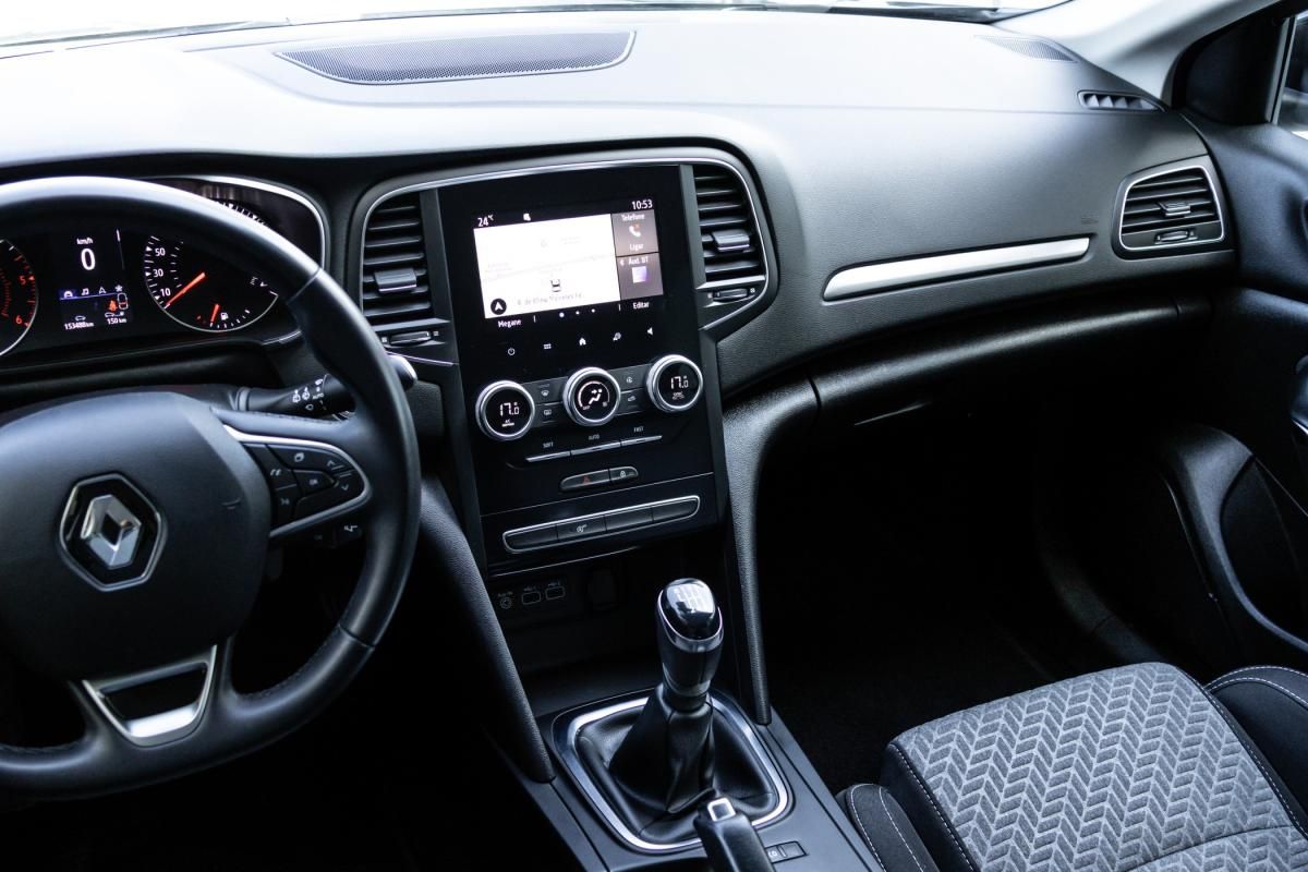 renault-megane-sport-tourer-2021-diesel-1461cc