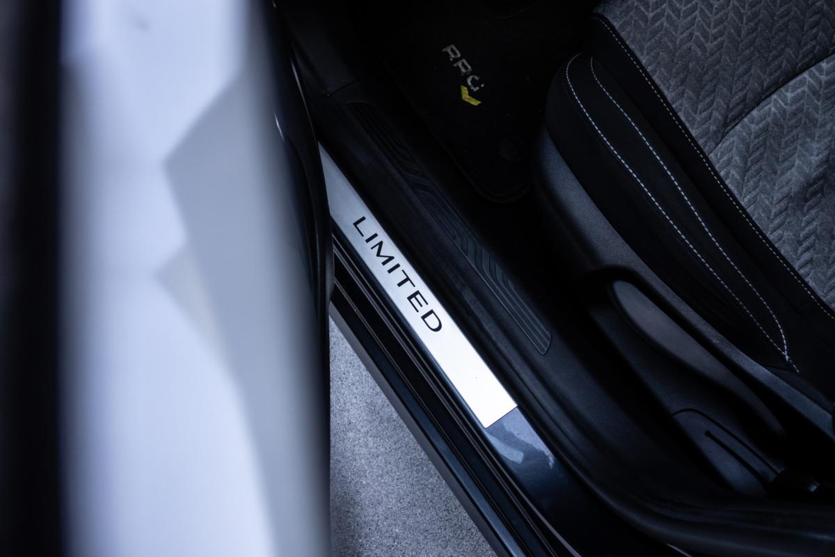 renault-megane-sport-tourer-2021-diesel-1461cc