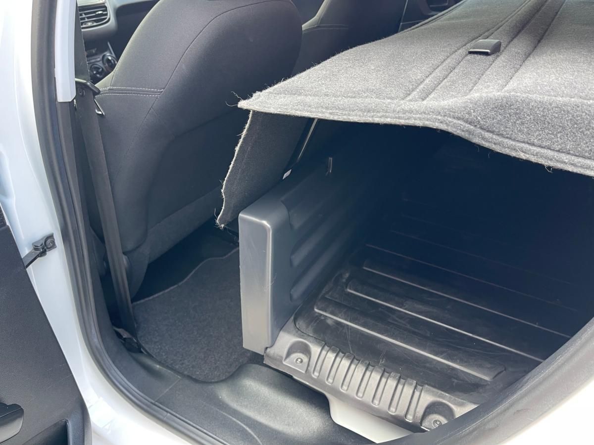peugeot-208-2017-diesel-1560cc