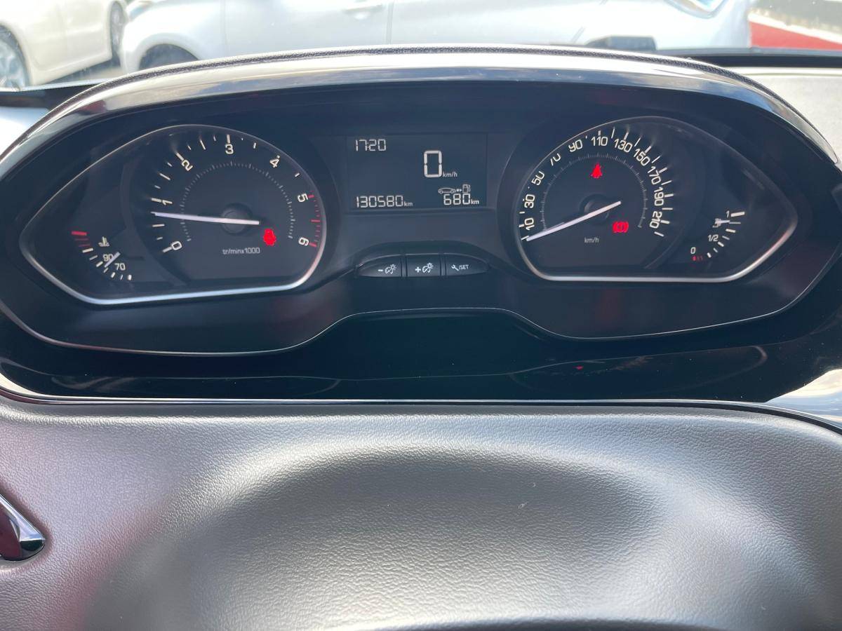 peugeot-208-2017-diesel-1560cc