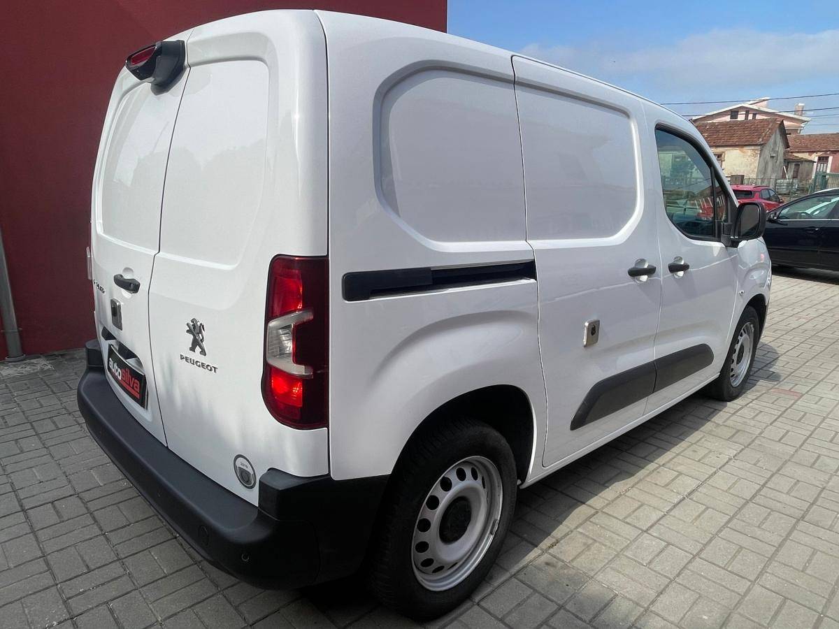 peugeot-partner-2019-diesel-1560cc