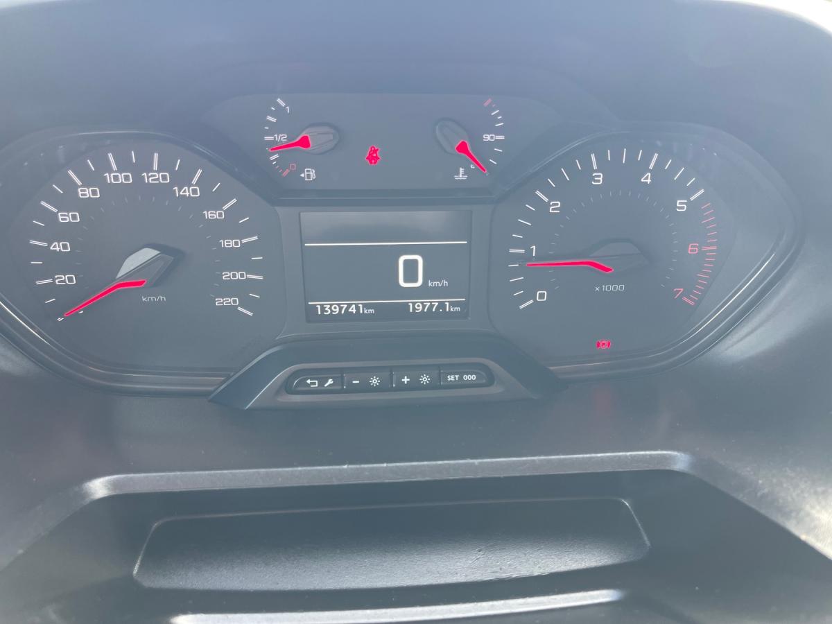 peugeot-partner-2019-diesel-1560cc