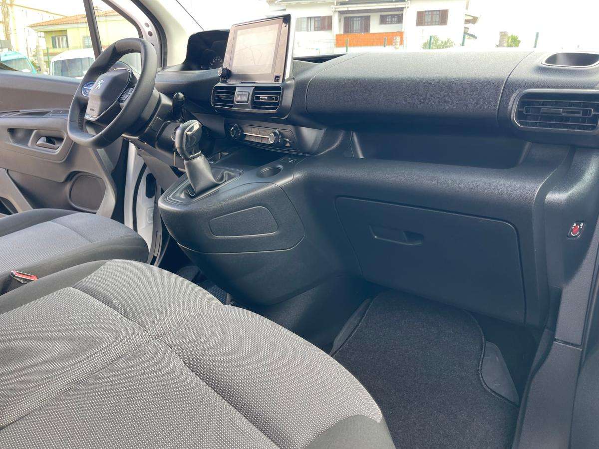 peugeot-partner-2019-diesel-1560cc