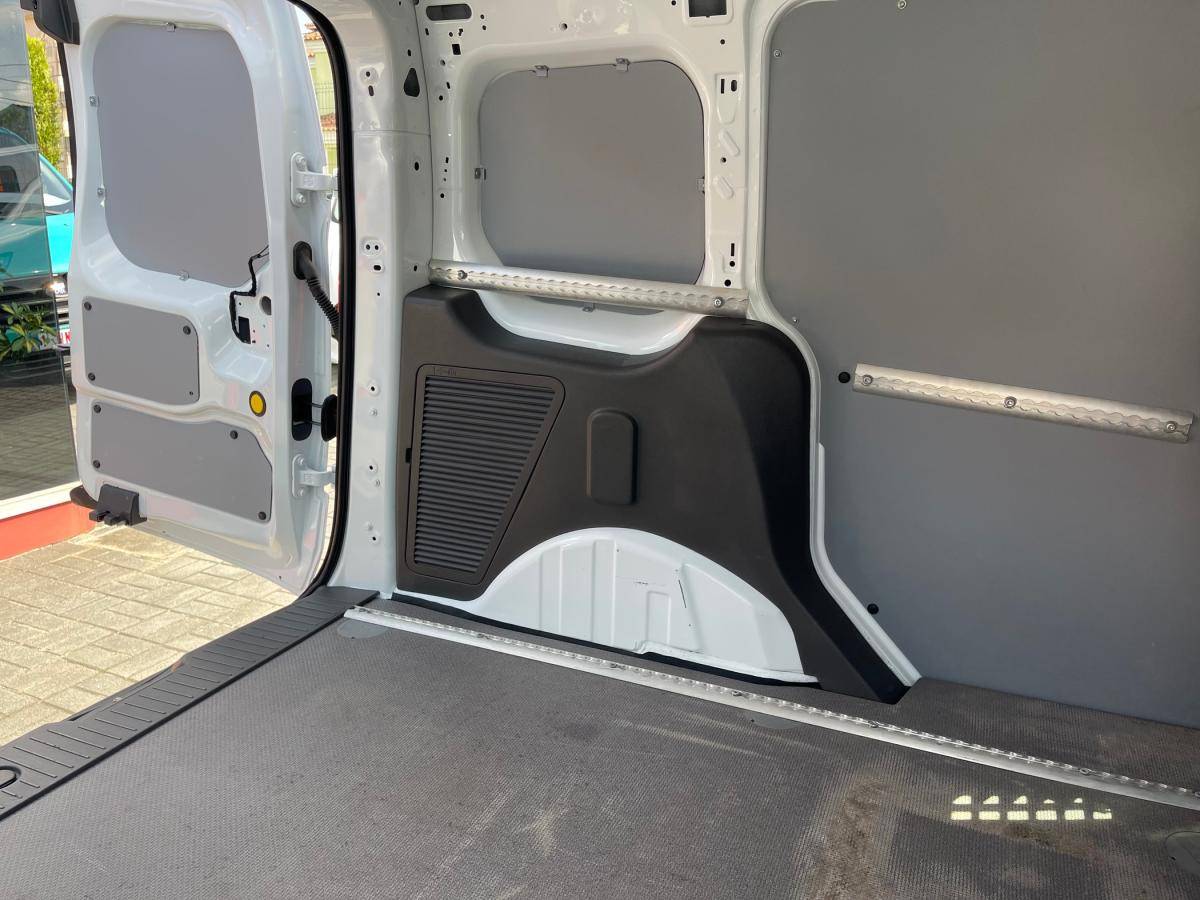 ford-transit-connect-2020-diesel-1499cc