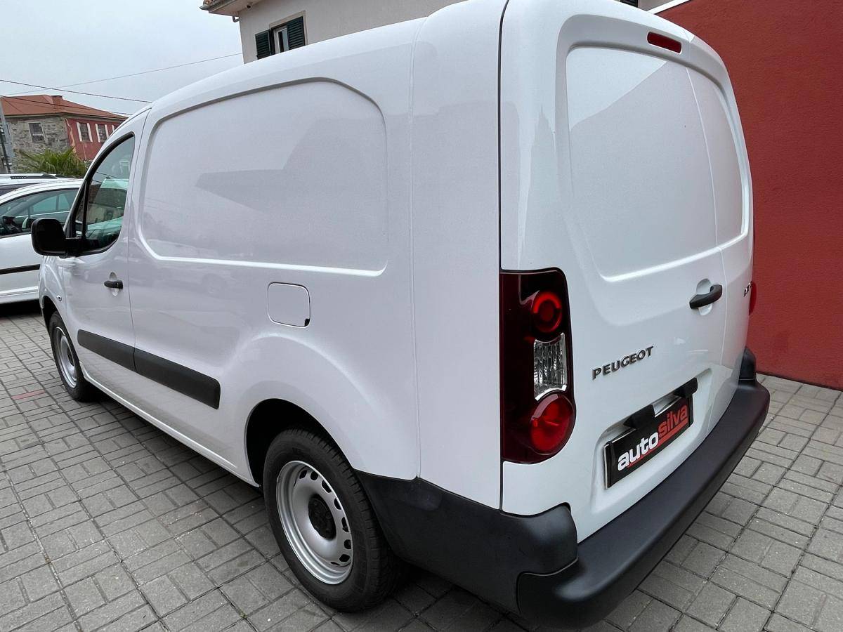 peugeot-partner-2017-diesel-1560cc