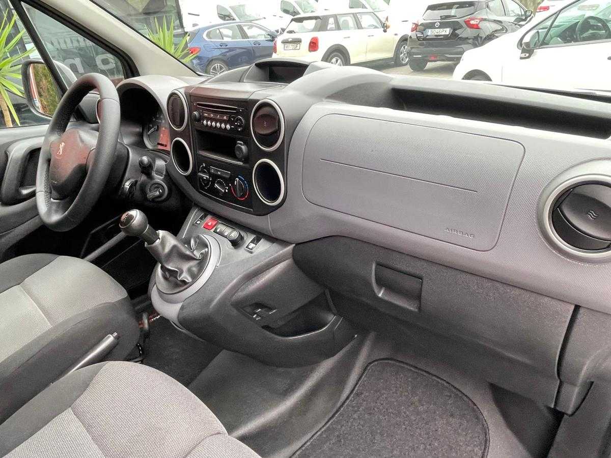 peugeot-partner-2017-diesel-1560cc
