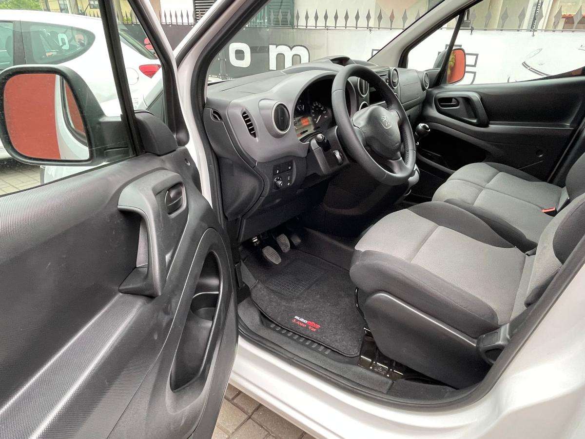 peugeot-partner-2017-diesel-1560cc