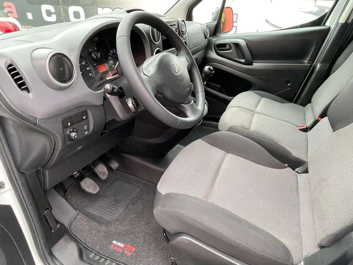 peugeot-partner-2017-diesel-1560cc
