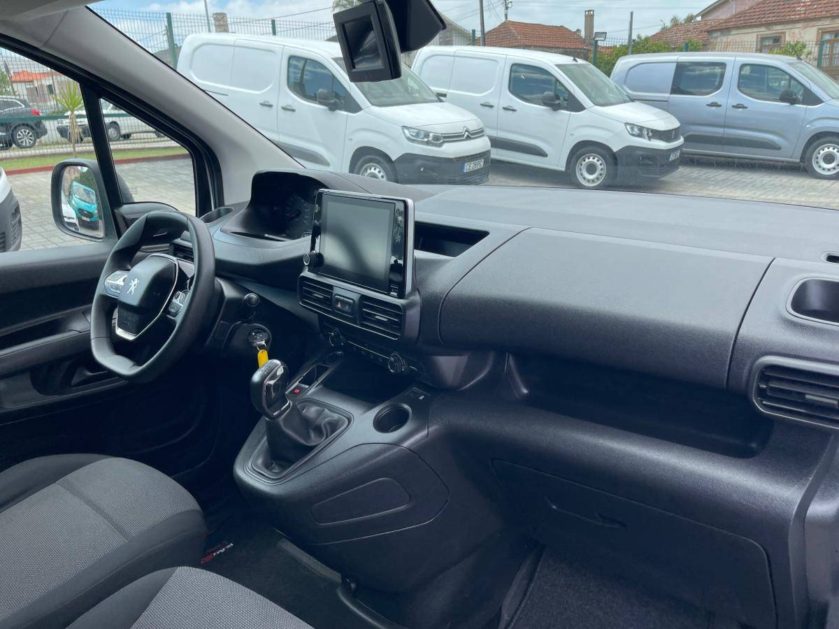 peugeot-partner-2019-diesel-1560cc