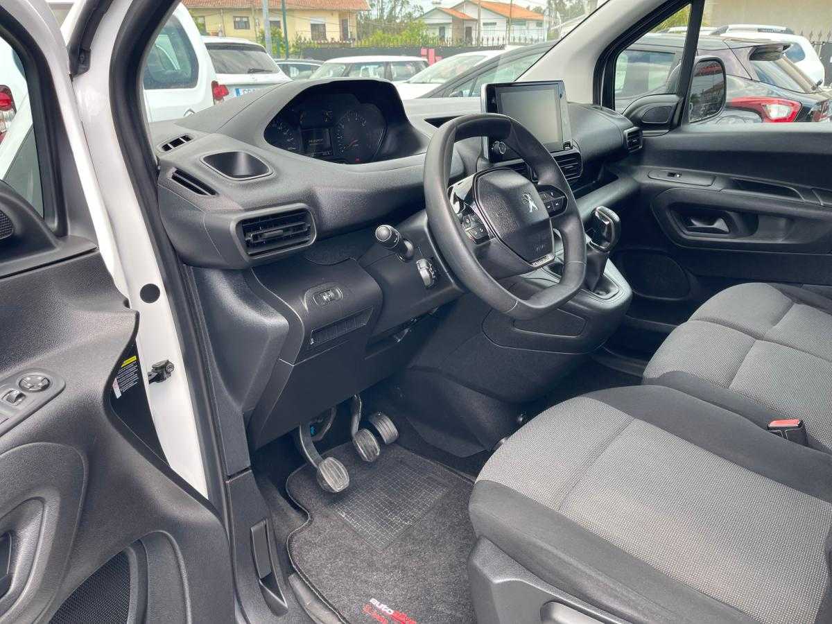 peugeot-partner-2019-diesel-1560cc