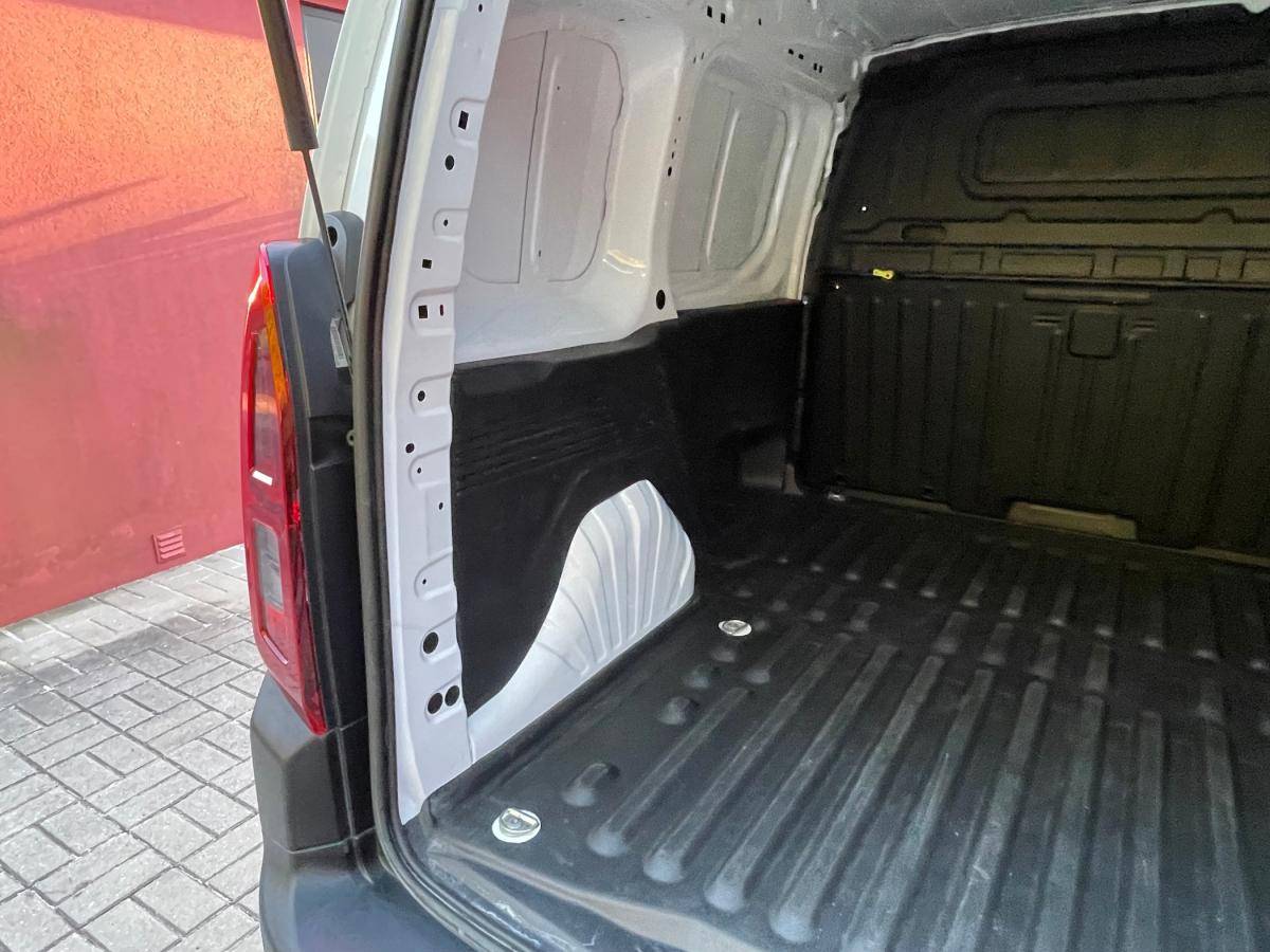 opel-combo-2021-diesel-1499cc