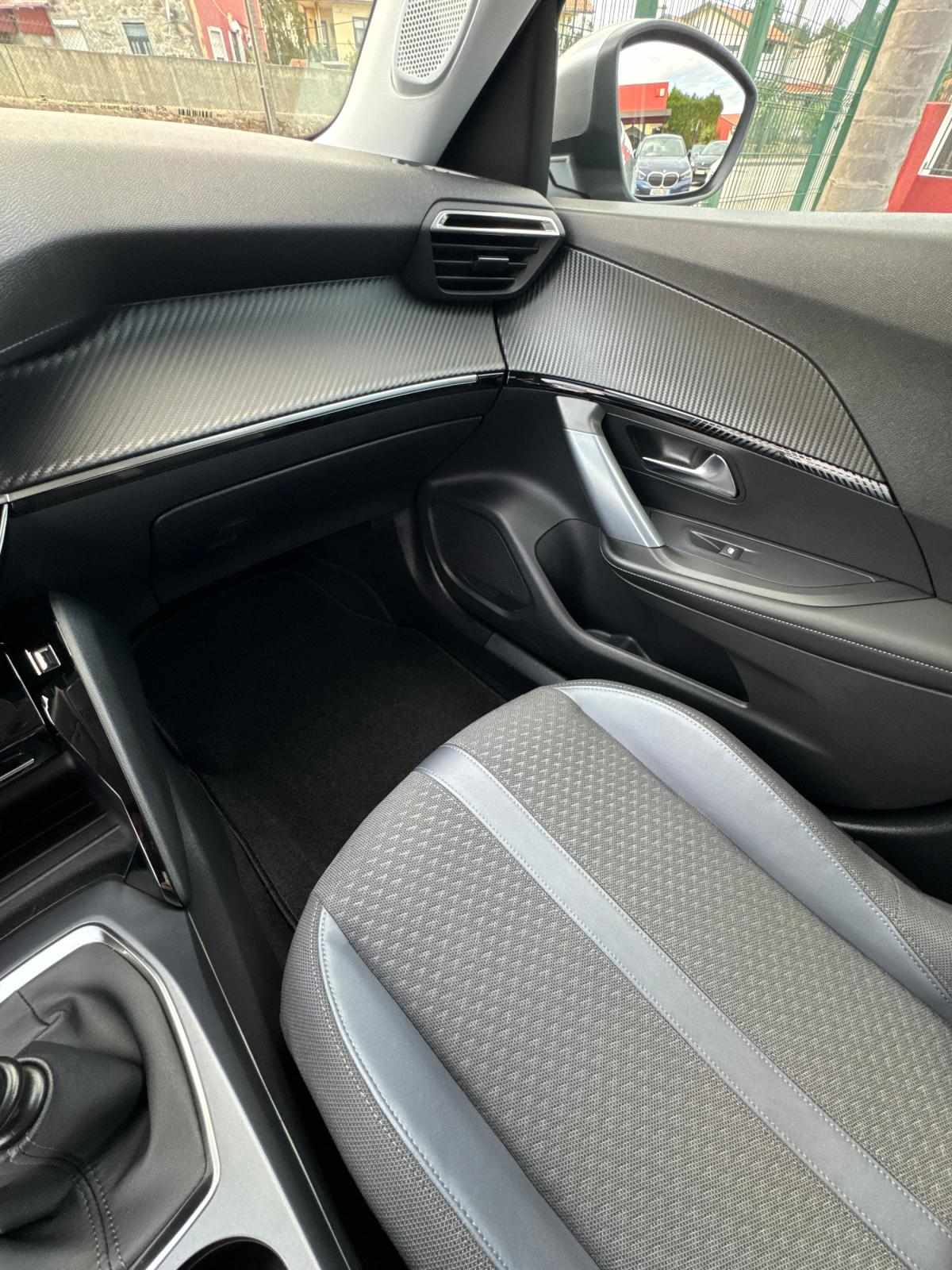 peugeot-2008-2020-gasolina-1199cc