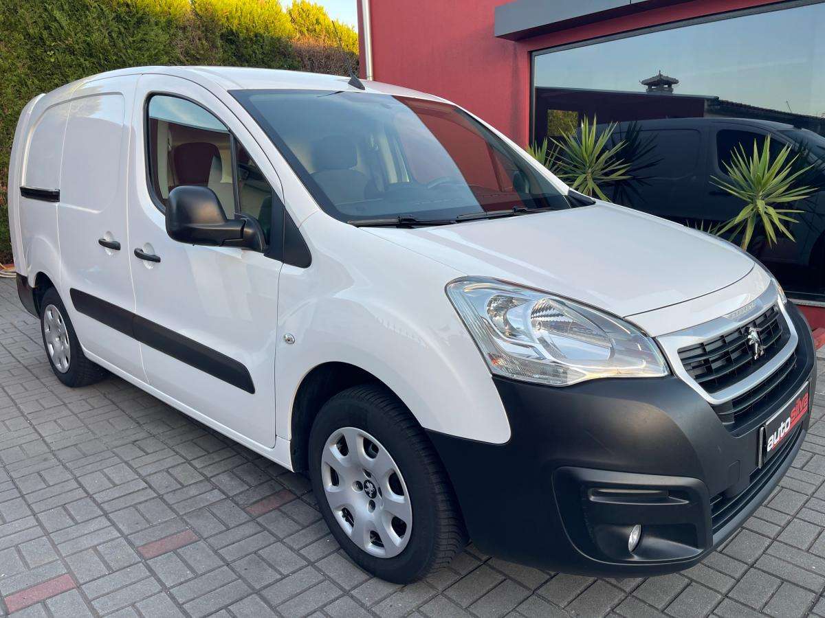 peugeot-partner-2017-diesel-1560cc