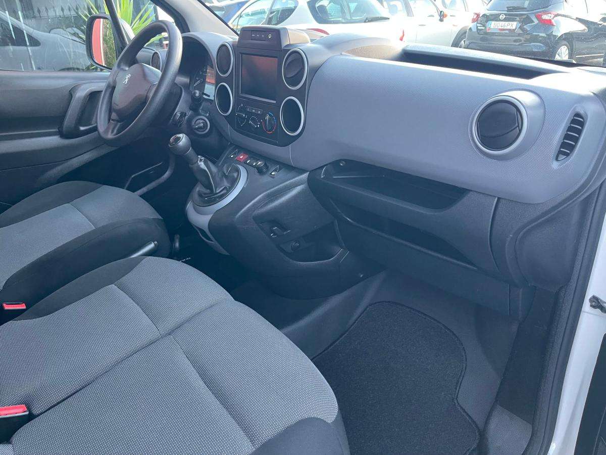 peugeot-partner-2017-diesel-1560cc