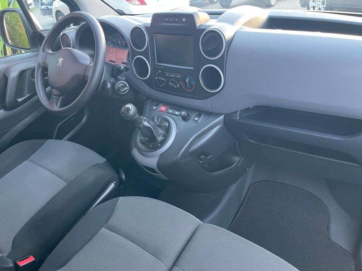 peugeot-partner-2017-diesel-1560cc