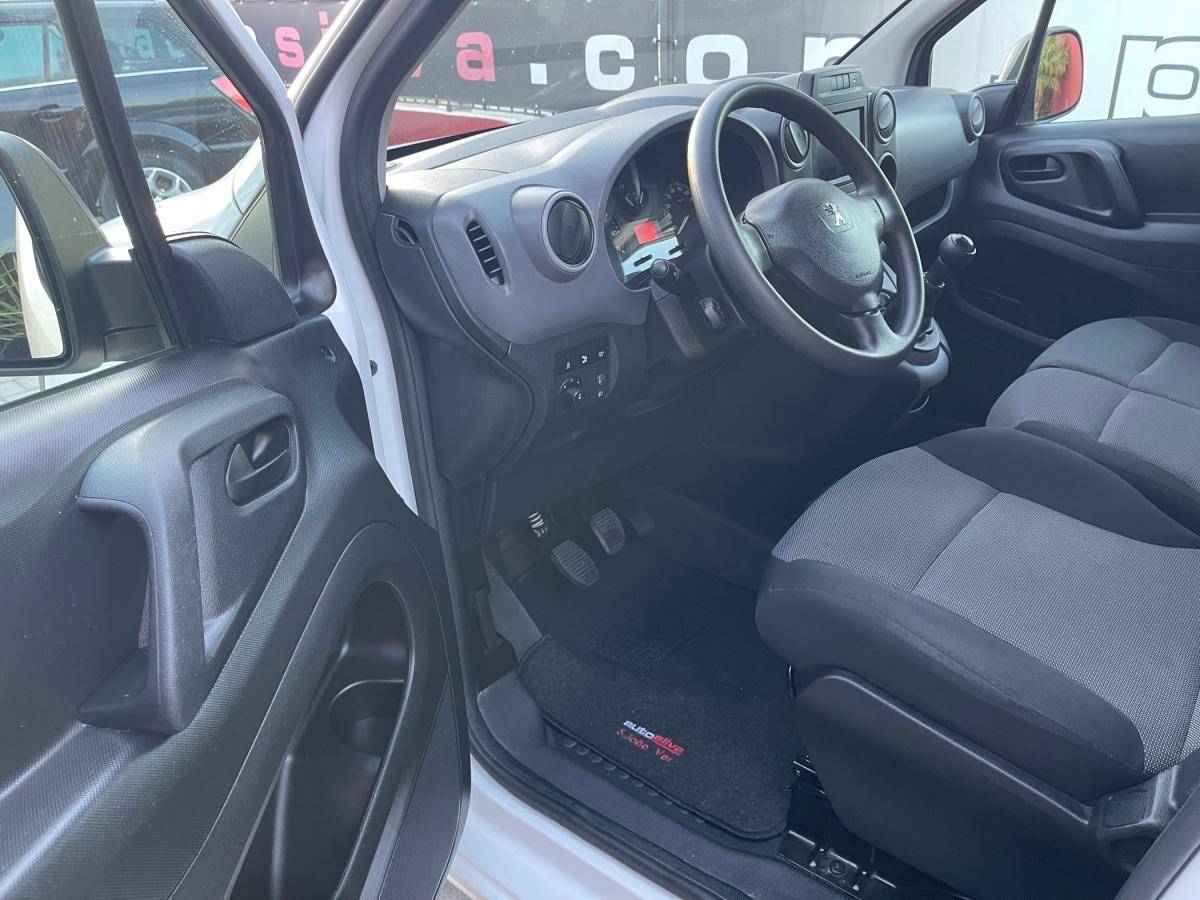 peugeot-partner-2017-diesel-1560cc