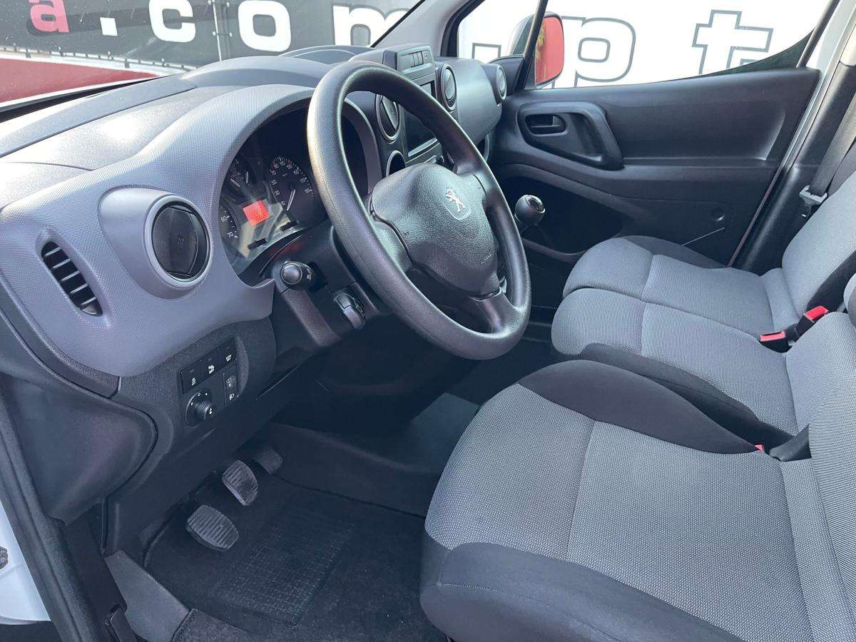 peugeot-partner-2017-diesel-1560cc