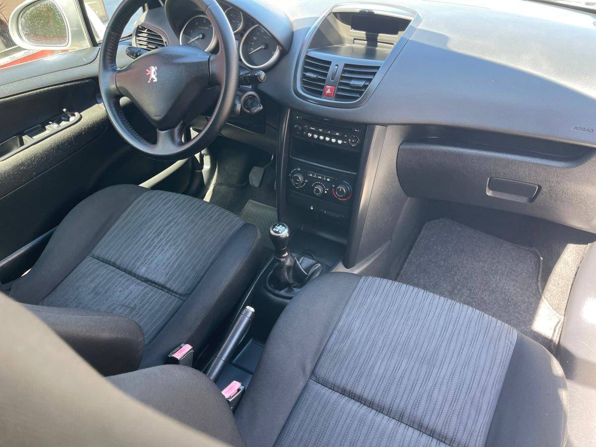 peugeot-207-2009-diesel-1398cc