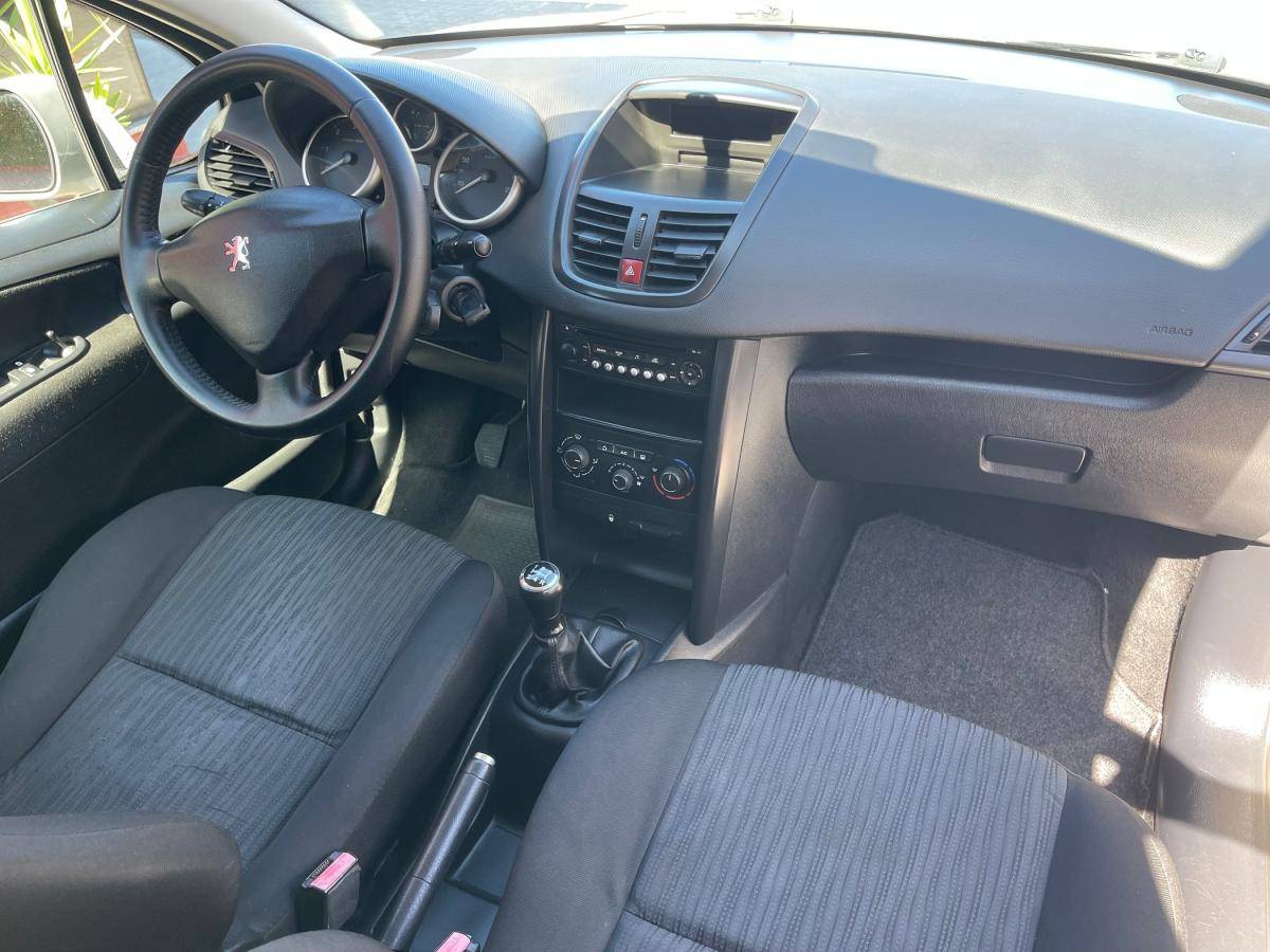 peugeot-207-2009-diesel-1398cc