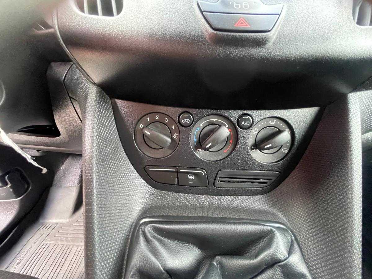 ford-transit-connect-2017-diesel-1499cc