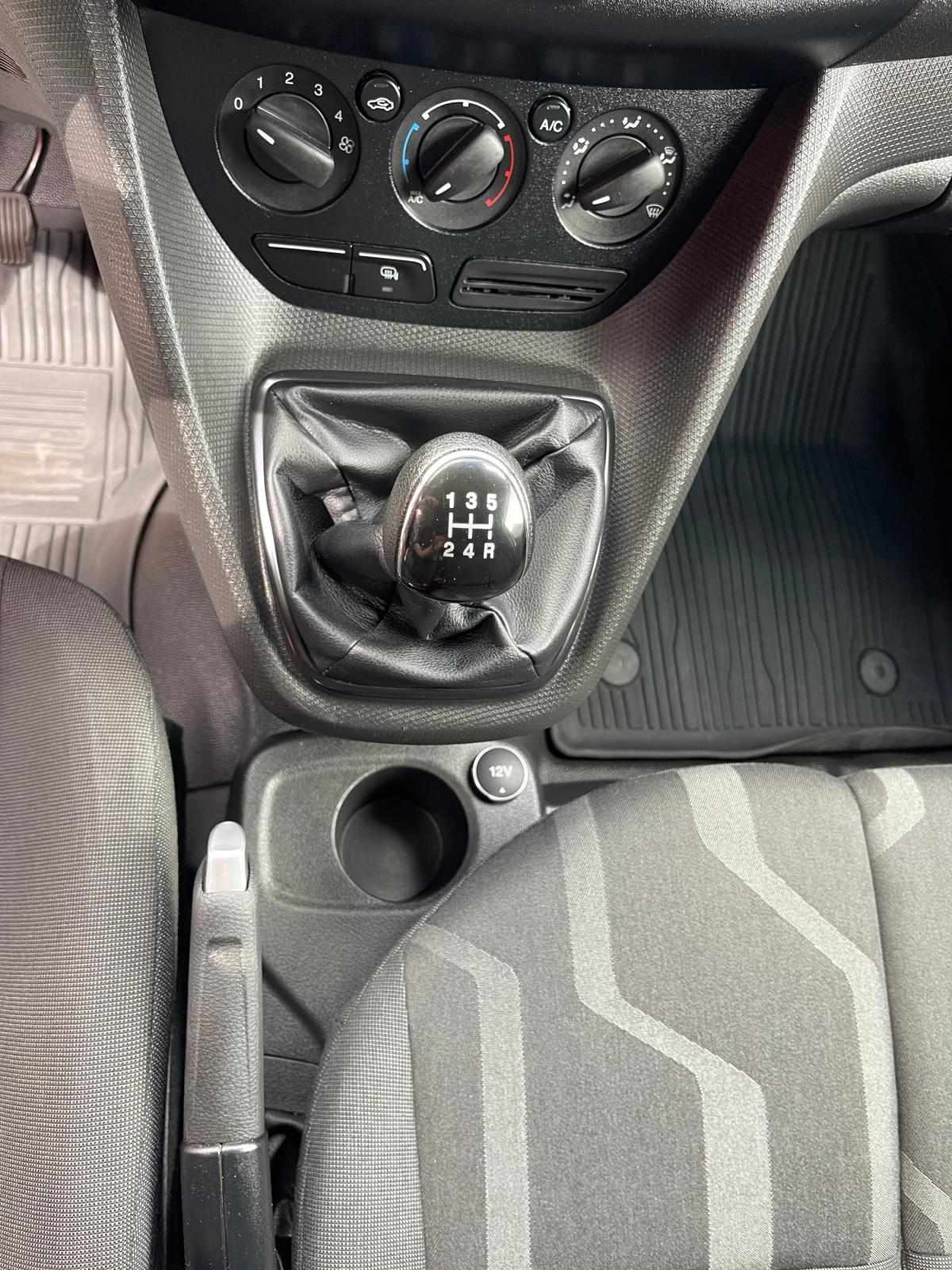 ford-transit-connect-2017-diesel-1499cc