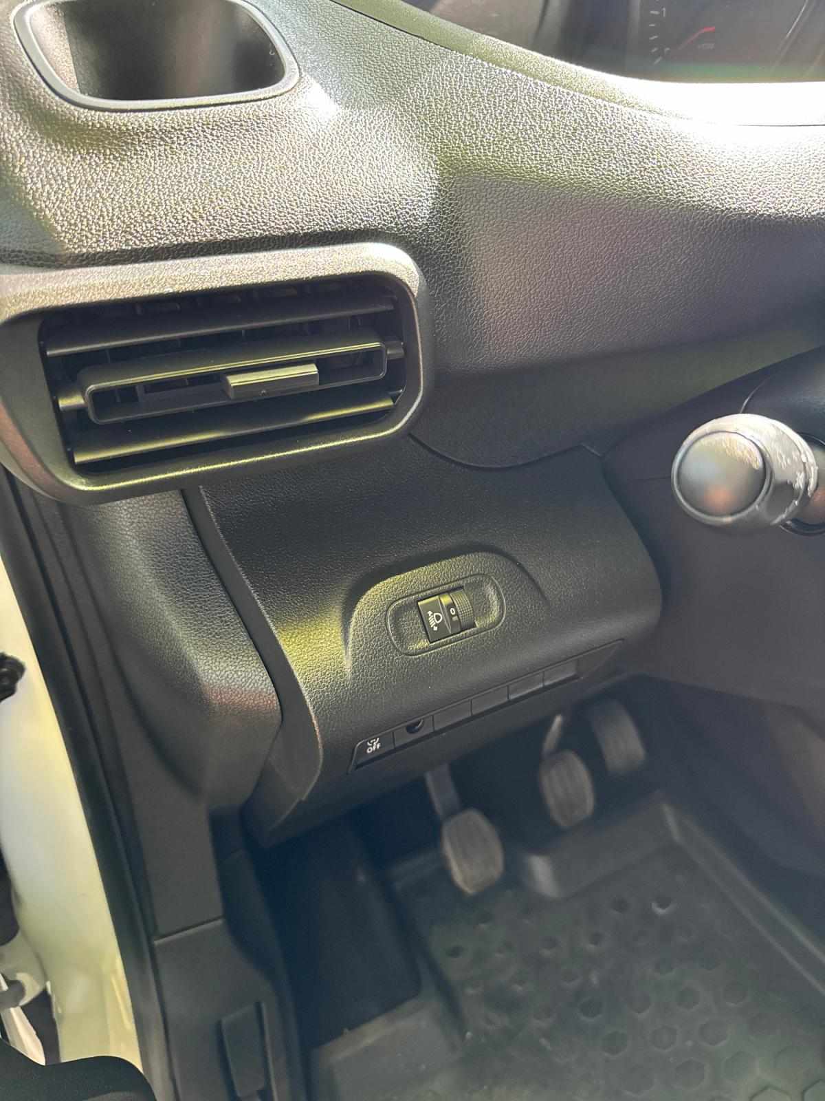 peugeot-partner-2019-diesel-1560cc