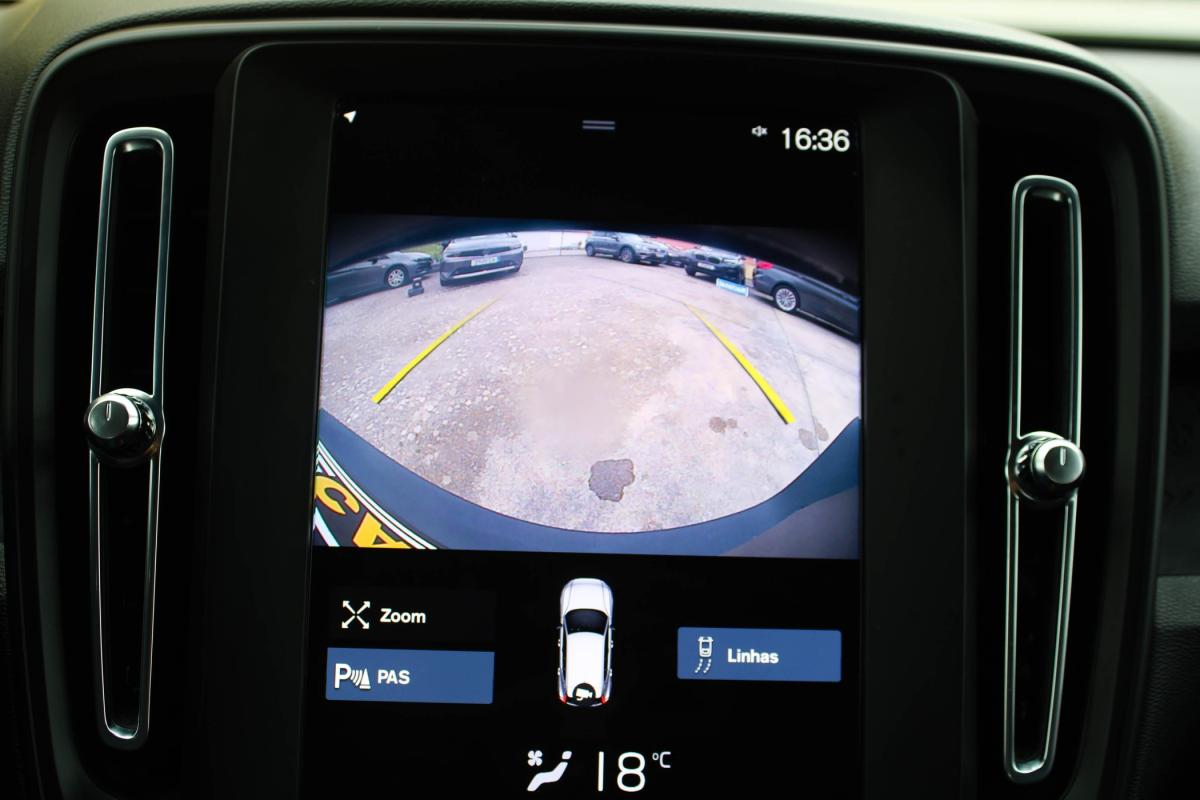 volvo-xc40-2023-gasolina-1477cc