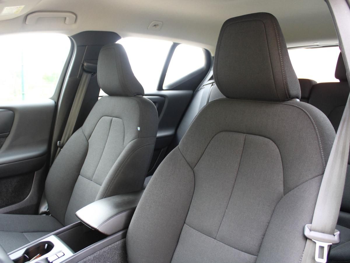 volvo-xc40-2023-gasolina-1477cc