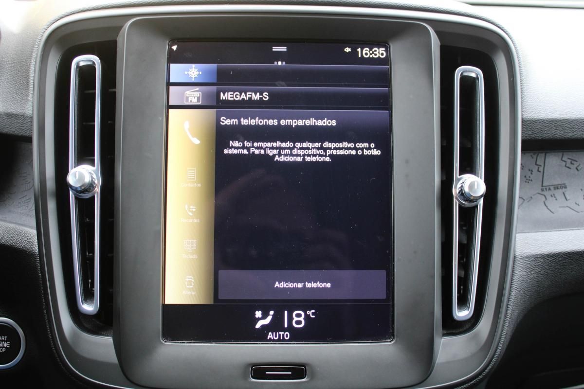 volvo-xc40-2023-gasolina-1477cc