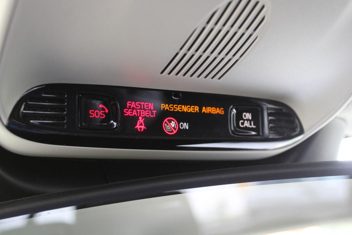 volvo-xc40-2023-gasolina-1477cc