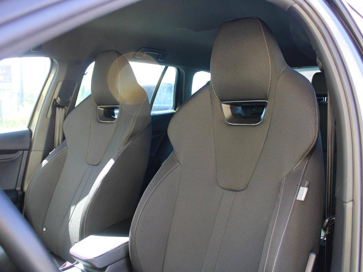 skoda-octavia-break-2023-gasolina-999cc