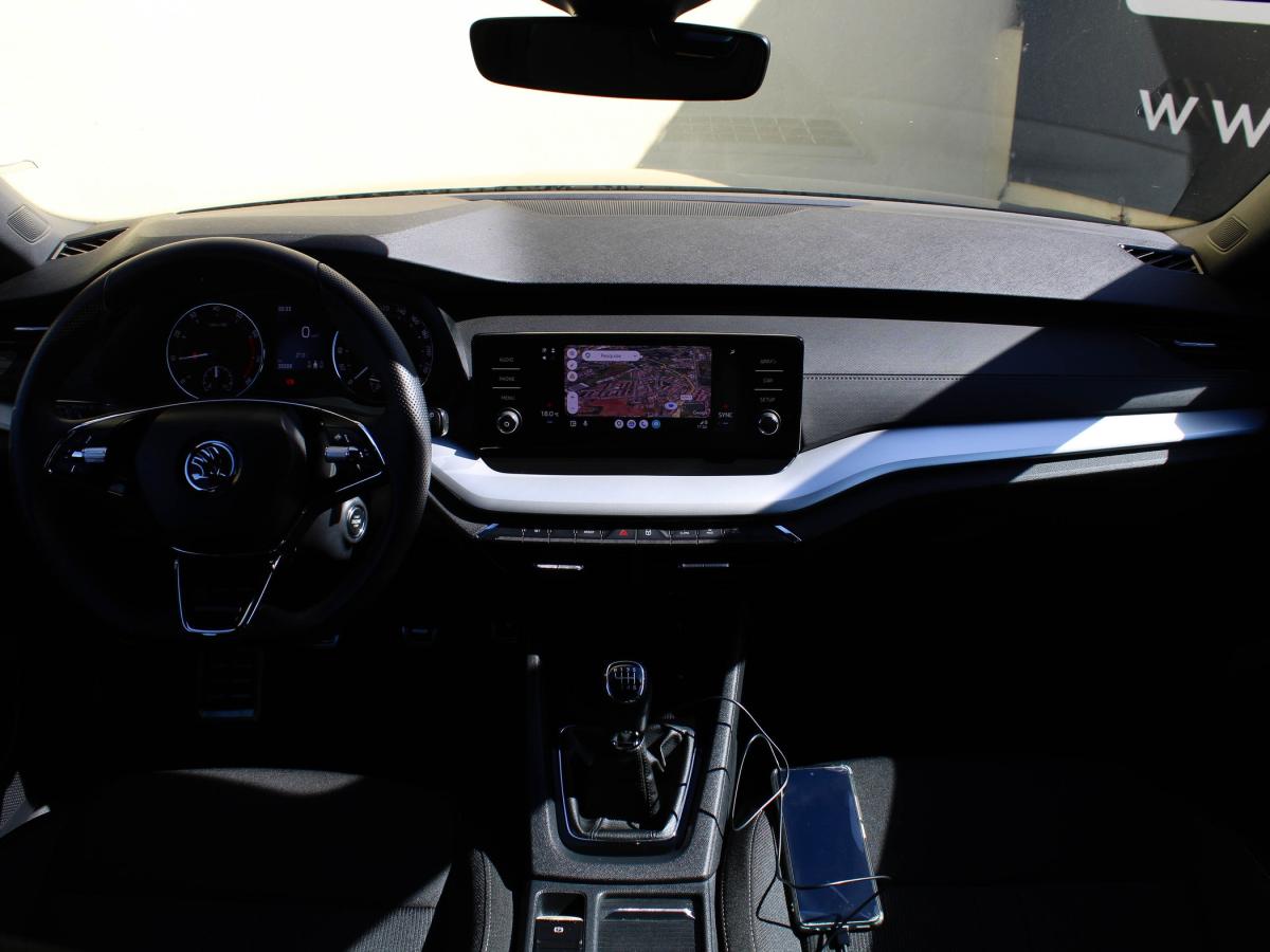 skoda-octavia-break-2023-gasolina-999cc