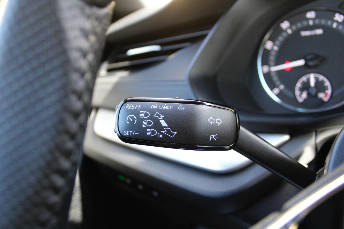 skoda-octavia-break-2023-gasolina-999cc