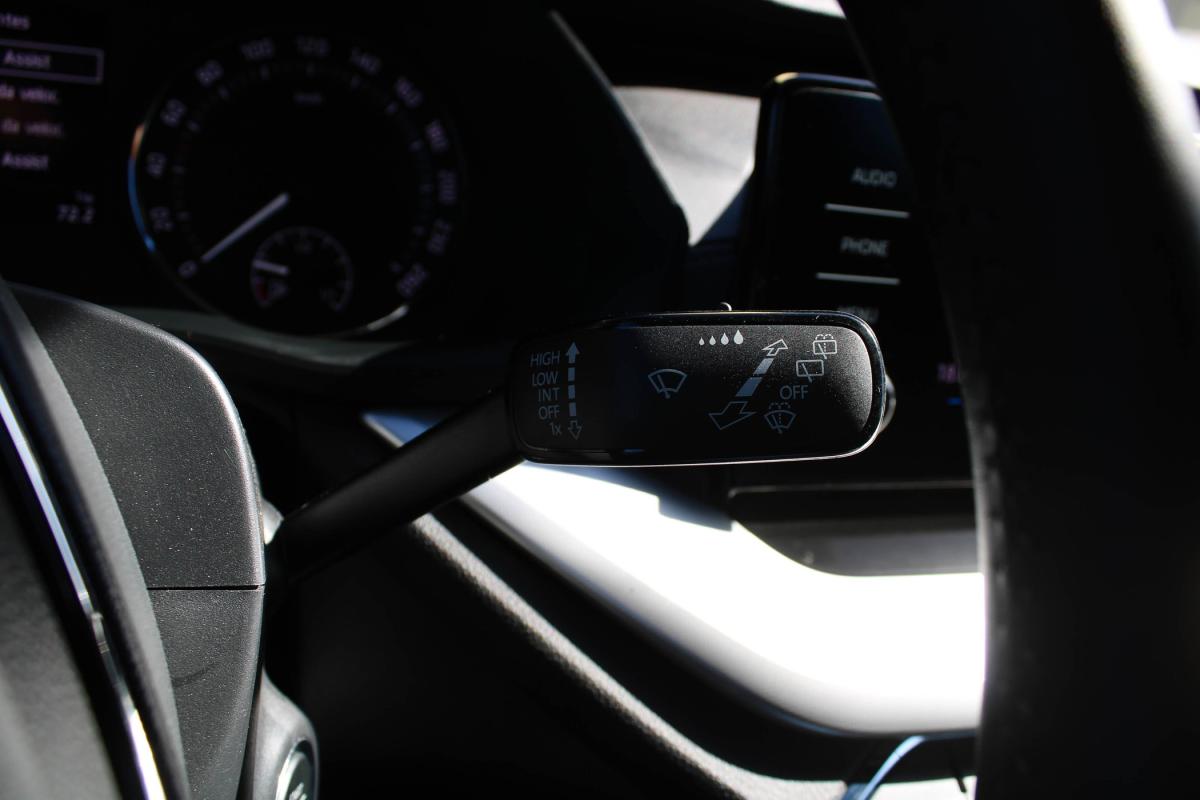 skoda-octavia-break-2023-gasolina-999cc