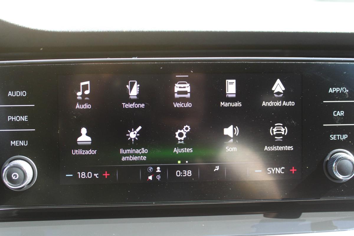 skoda-octavia-break-2023-gasolina-999cc