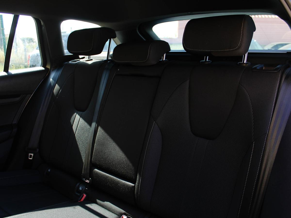 skoda-octavia-break-2023-gasolina-999cc