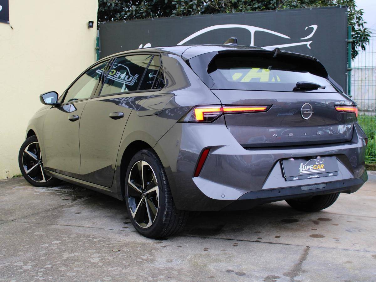 opel-astra-2023-hibrido-a-gasolina-1598cc