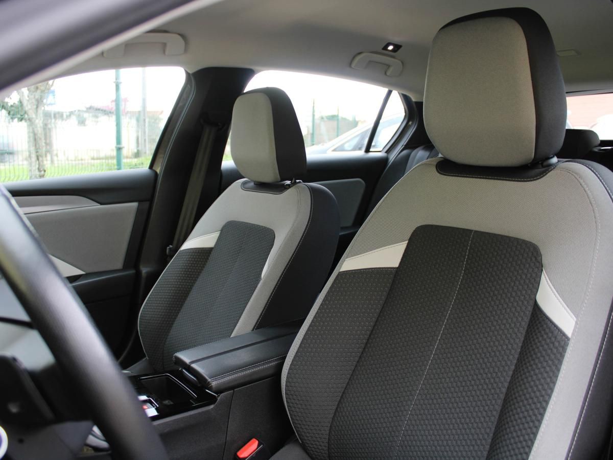 opel-astra-2023-hibrido-a-gasolina-1598cc