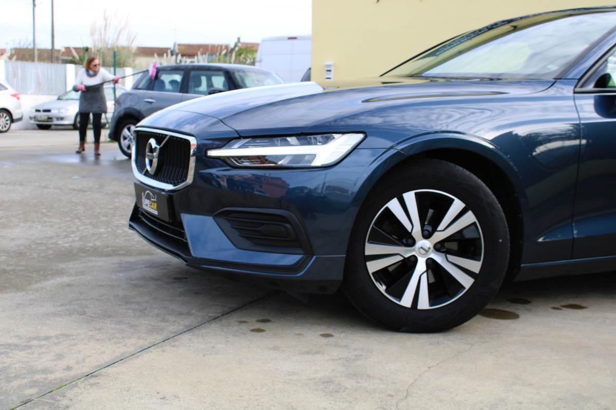 volvo-v60-2019-diesel-1969cc